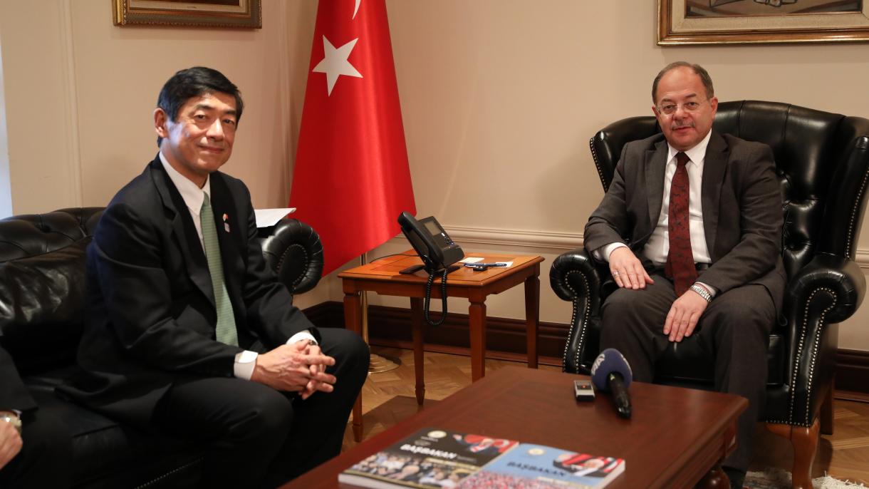 Los embajadores de Kazajistán y Japón vinieron al Palacio de Çankaya