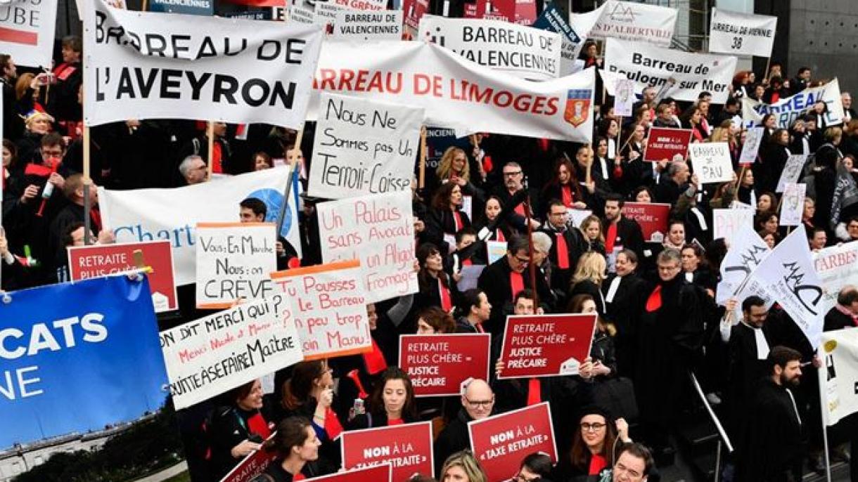 Los abogados se manifiestan por la reforma de las pensiones de Macron