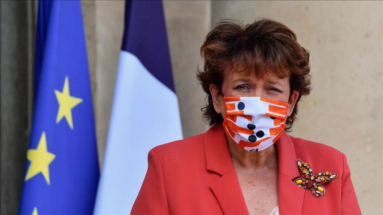 Ministra francesa de Cultura: debemos reconocer que el colonialismo es un crimen y una barbarie