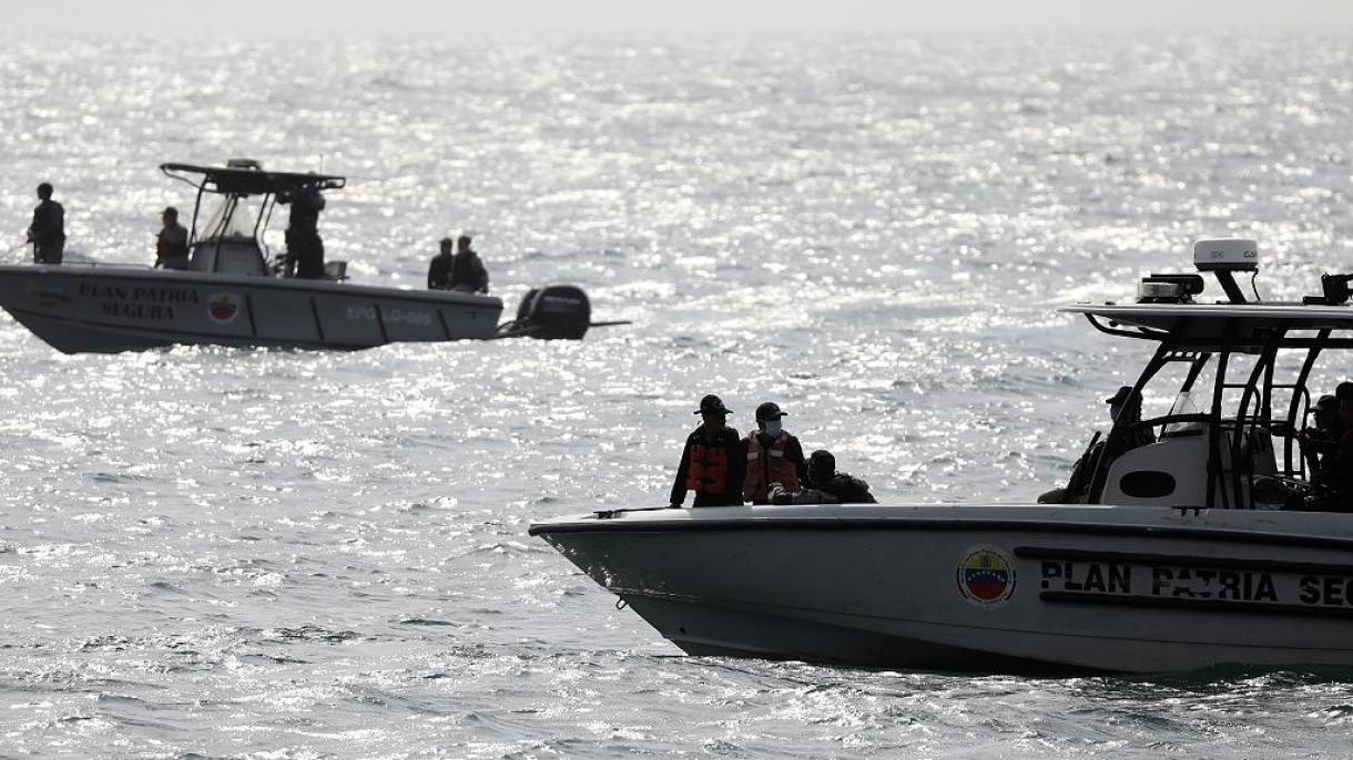 Venezuelában elsüllyedt egy csónak