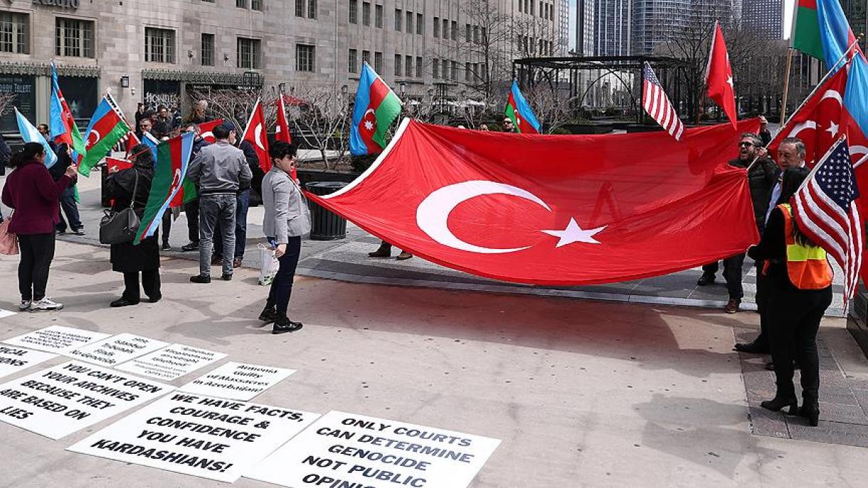 تظاهرات ترک های مقیم آمریکا در اعتراض به ادعاهای دروغین ارمنی ها