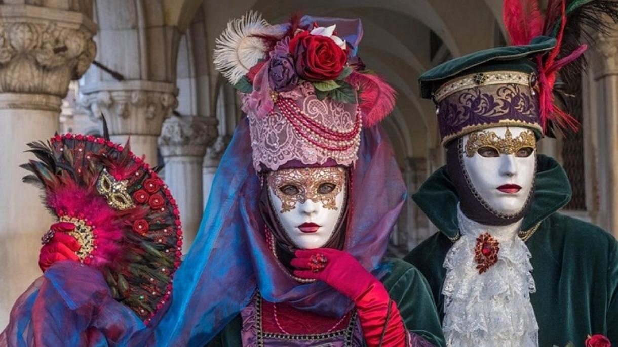 Венеция Карнавалы биыл да күшінен қалдырылды