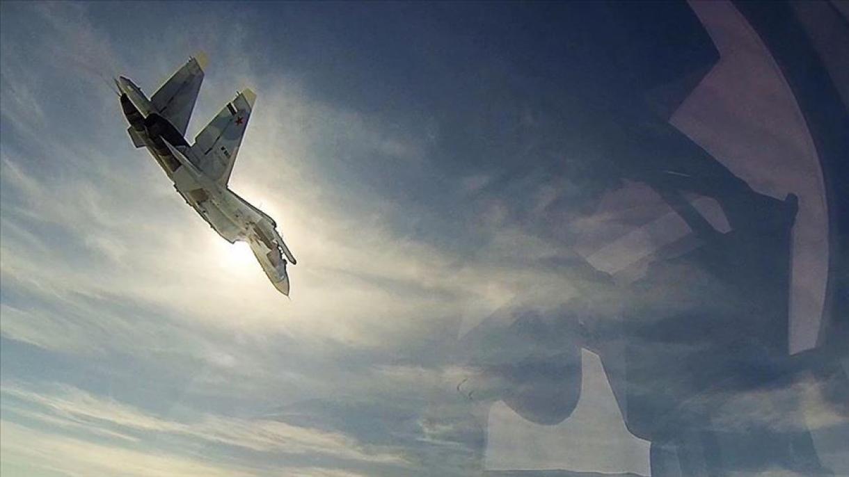 美俄战机在地中海上空近距离接触