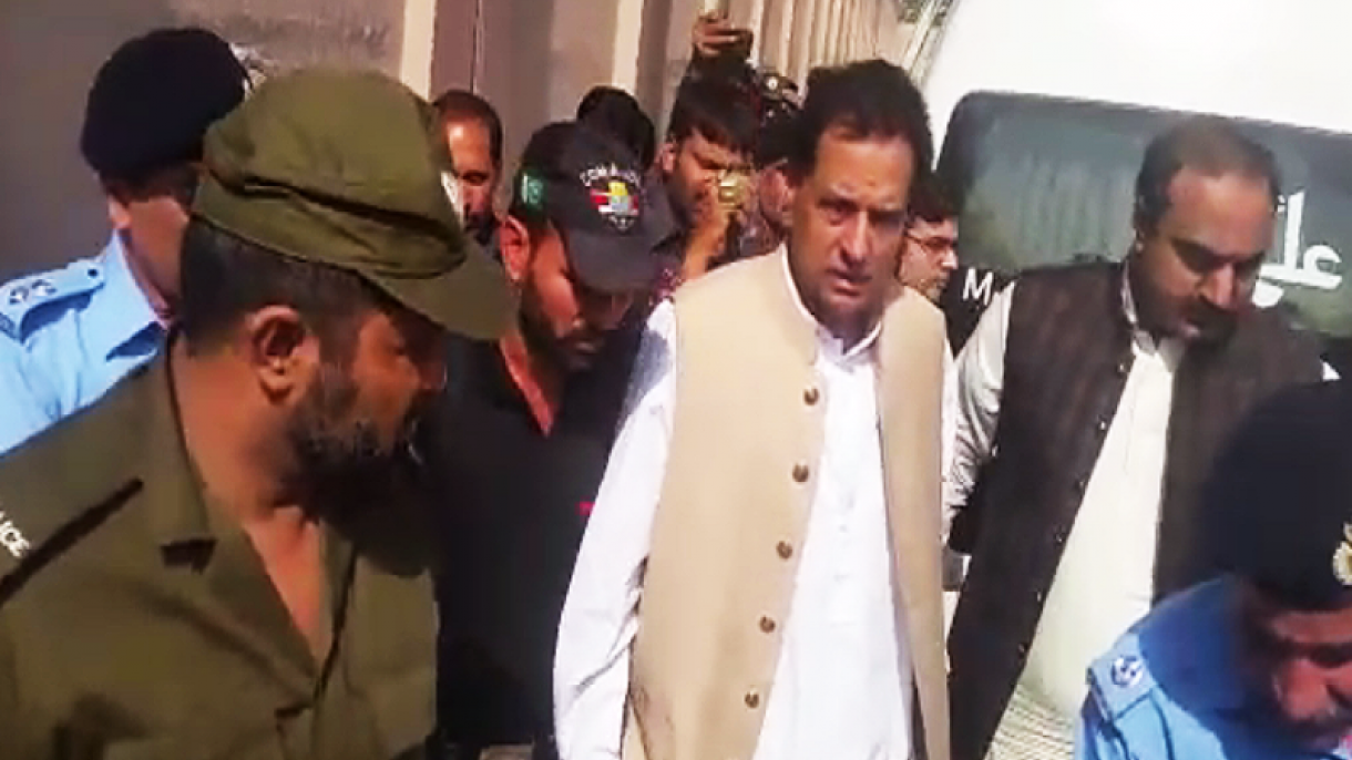 پاکستان: کیپٹن صفدر نے گرفتاری دینے کا اعلان کر دیا