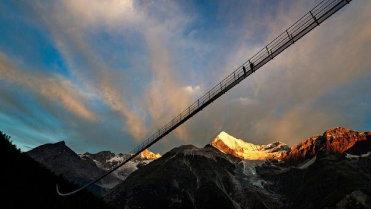 طویل ترین پل معلق جهان در سوئیس افتتاح شد