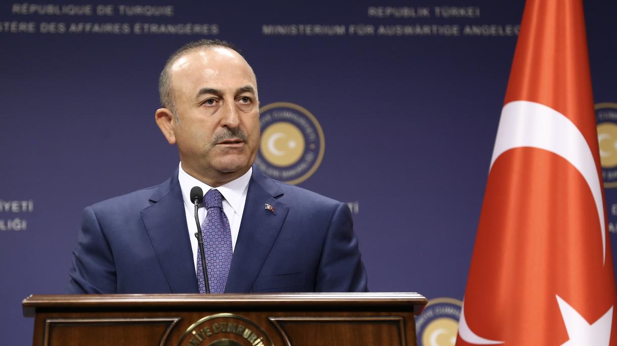 Çavuşoğlu viaja ao Qatar para resolver a crise do Golfo