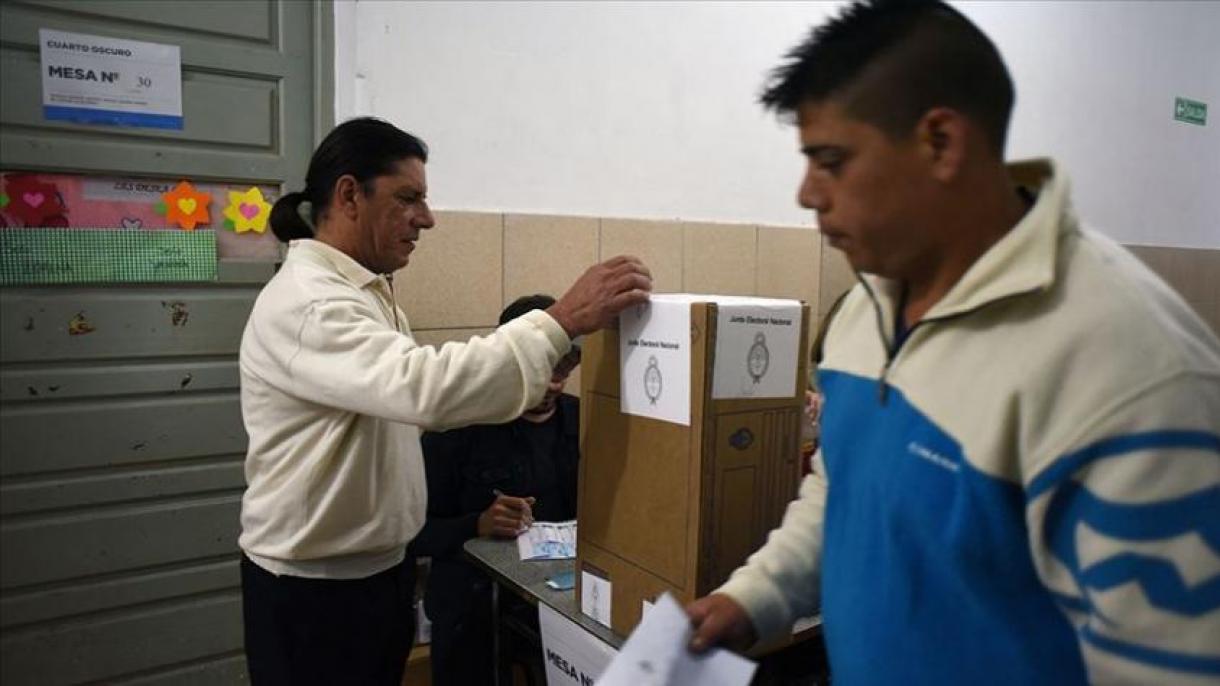 Argentina vota nas eleições primárias para definir candidatos à presidência