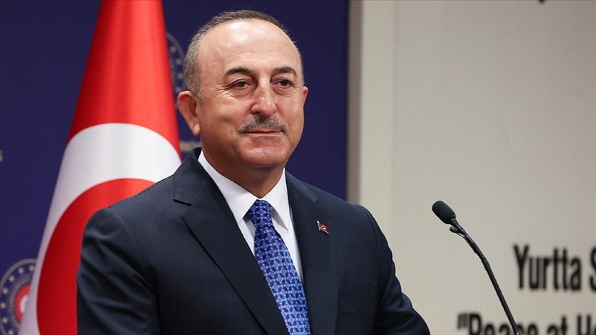 Mövlud Çavuşoğlu Kambocada səfərdədir