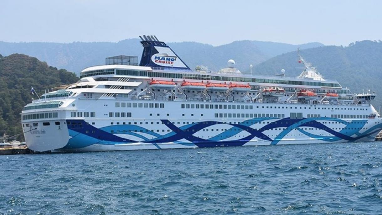 کشتی کروز «Crown Iris» با 1600 گردشگر اسرائیلی در بندر مارماریس پهلو گرفت