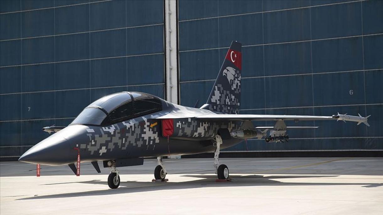 Донесена одлука за сериско производство на домашниот авион за обука „Хуржет“