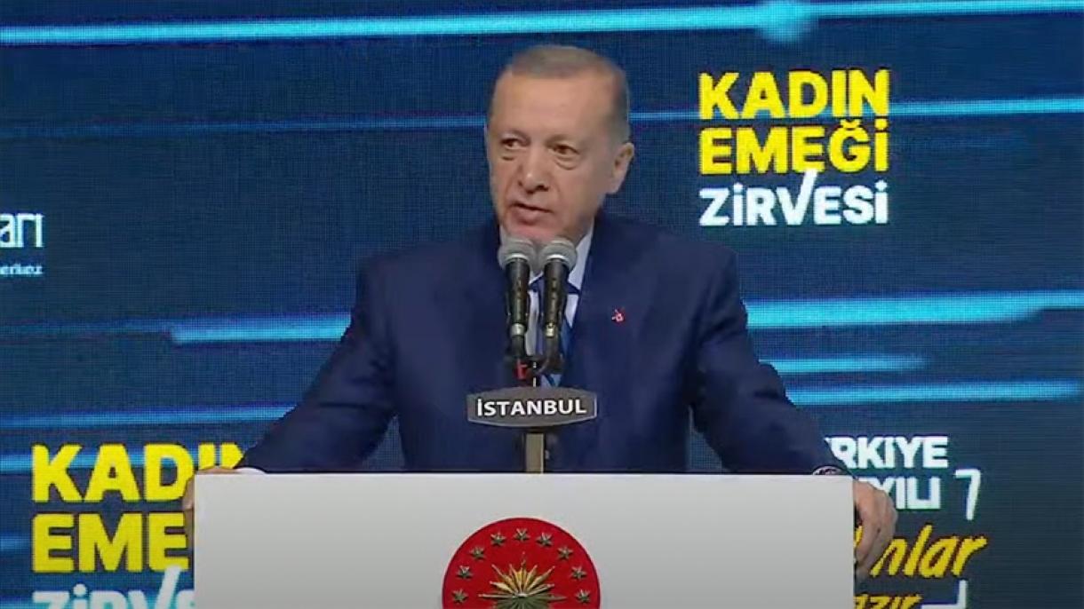 Эрдоган «Аялдардын салымы» темалуу жыйынга катышты
