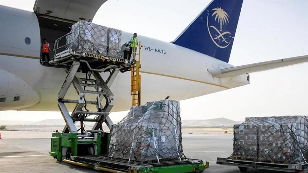 Arabia Saudita envía el 18º avión de ayuda a las víctimas del terremoto en Türkiye y Siria