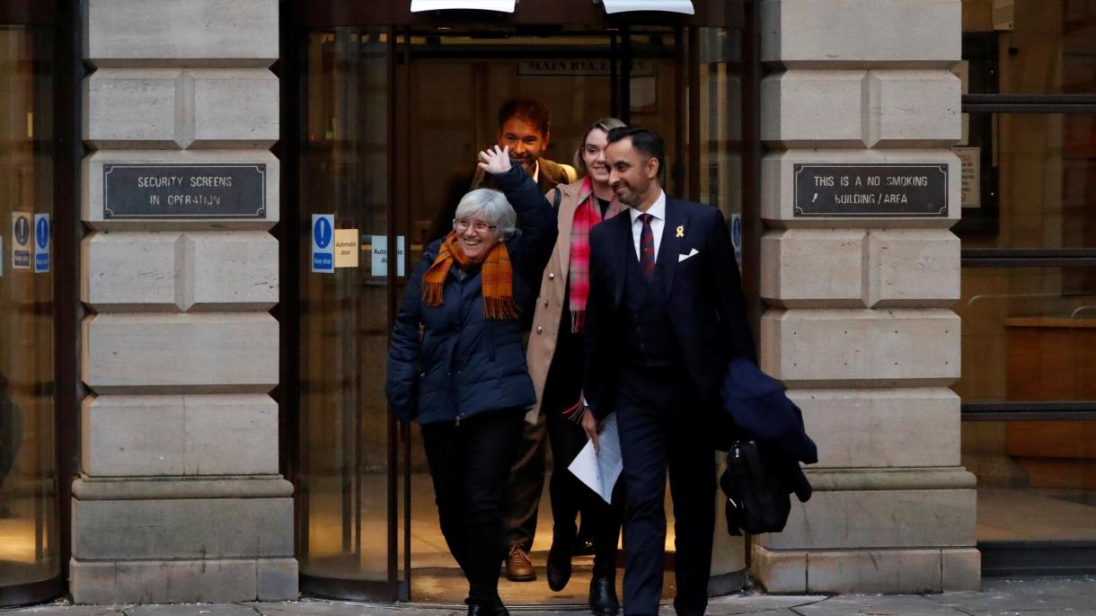 Dejan en libertad en Escocia la exconsejera catalana Clara Ponsatí