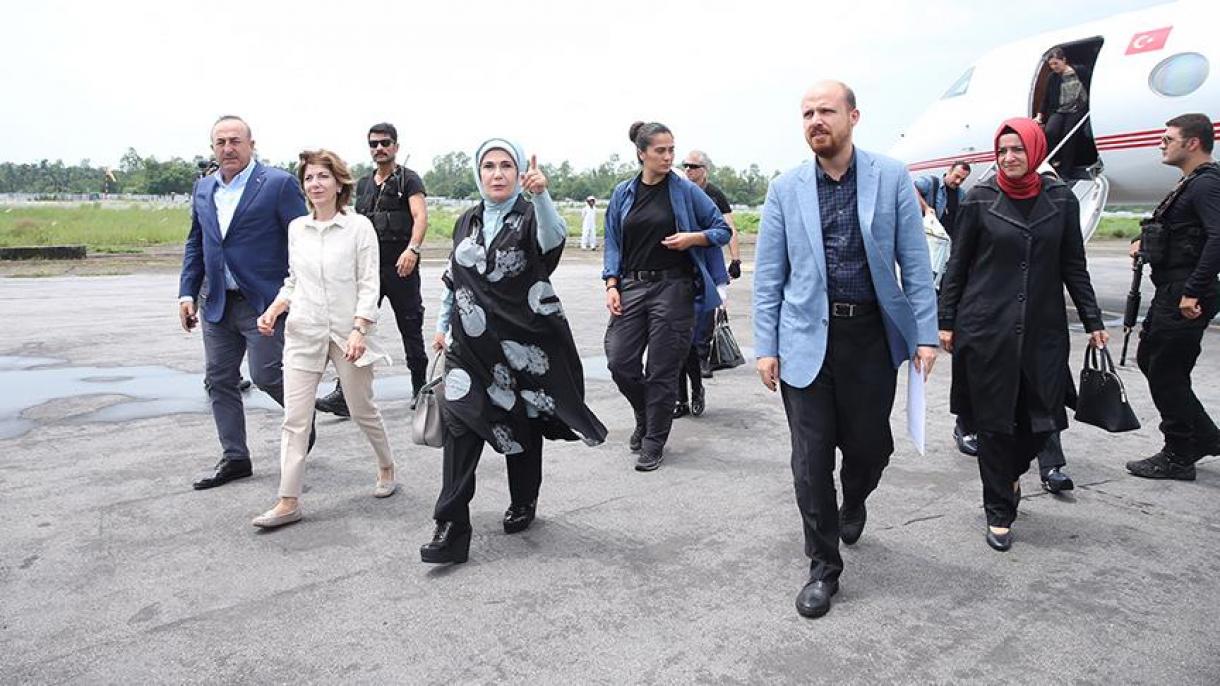 Emine Erdogan visita campamentos de refugiados de Arakán en Bangladesh