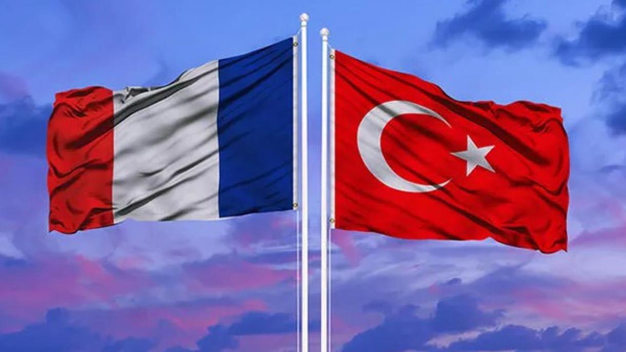 نشست هیئت‌های وزارت دفاع ترکیه و فرانسه