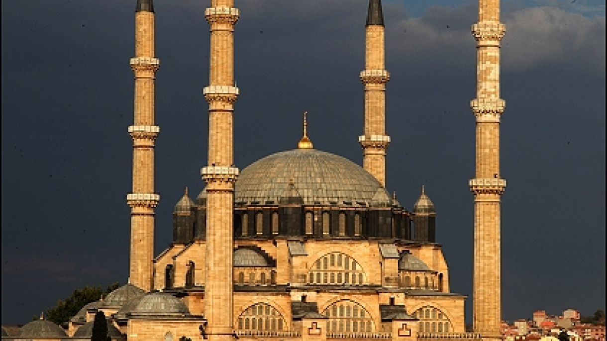 Moscheea Selimiye, Podul lung și celelalte obiective turistice din Edirne