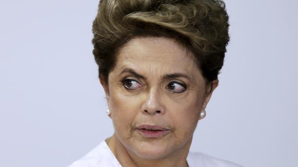 Luz verde al juicio político contra Rousseff