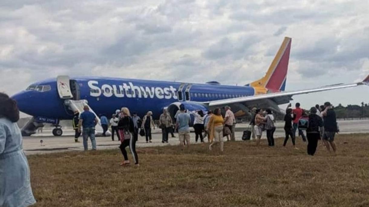 一架从古巴起飞的客机撞鸟群紧急迫降
