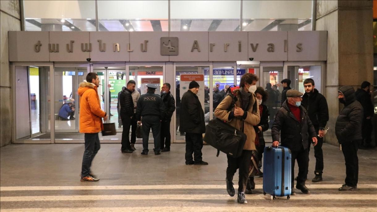 Армения орус чек ара коргоочуларынын аэропорттон чыга тургандыгын билдирди