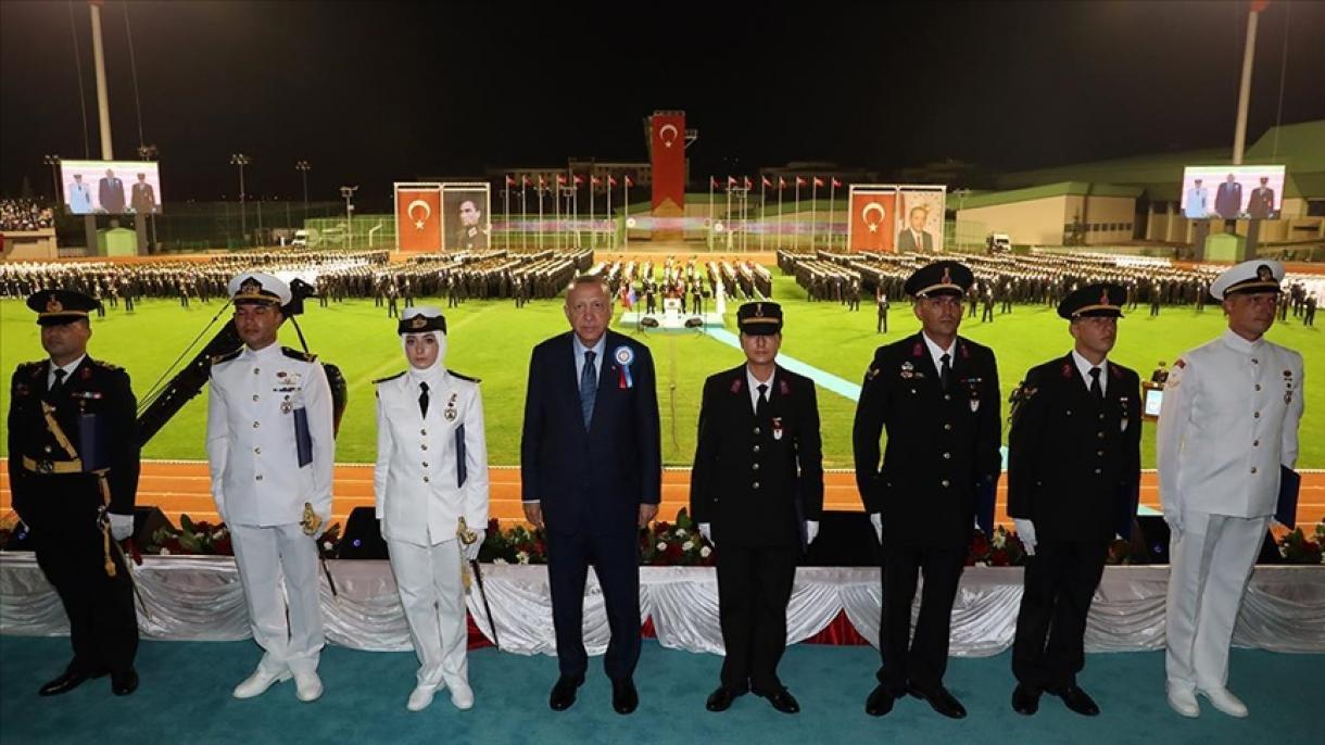 Erdoğan Jandarma ve Sahil Güvenlik Mezuniyet.jpg