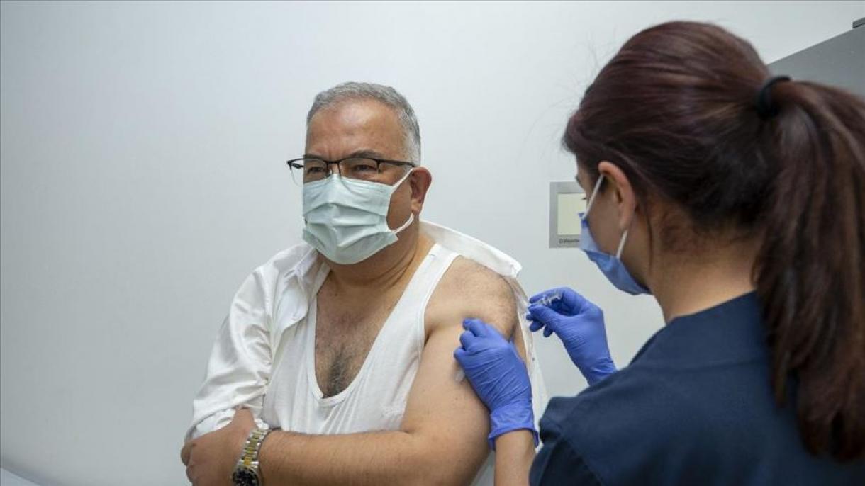 La vacuna china contra el coronavirus genera una respuesta inmunológica rápida, asegura The Lancet