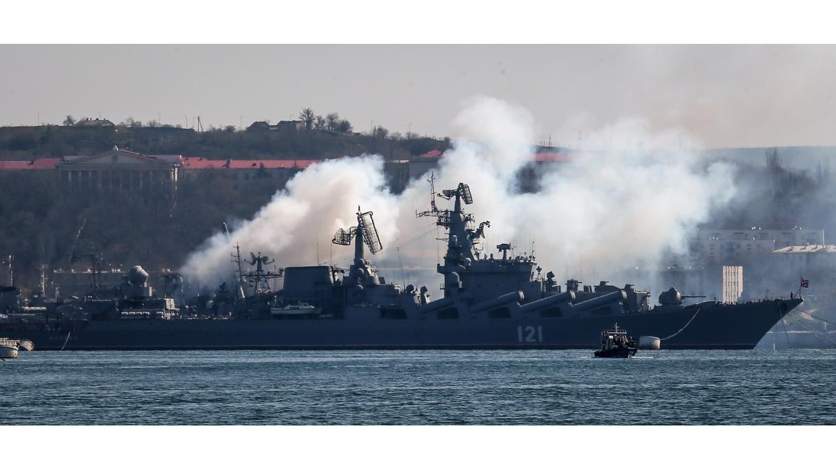 Kigyulladt az orosz Fekete-tengeri flotta Moszkva nevű cirkálója