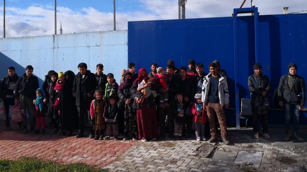 Türkiyənin Van rayonuna qeyri-qanuni keçən 33 qaçqın yaxalandı