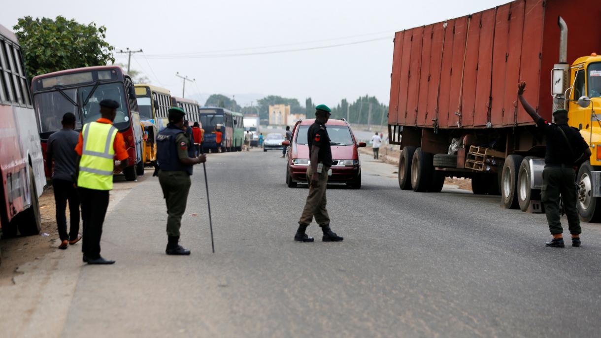 nigériyede adem bomba hujumi yüz bérip 30 adem öldi