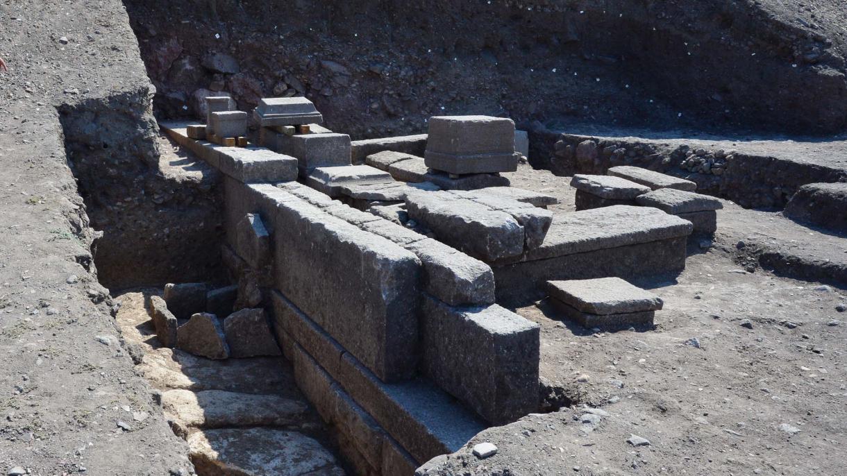 در شهر آسوس ترکیه قبر 2300 ساله کشف شد