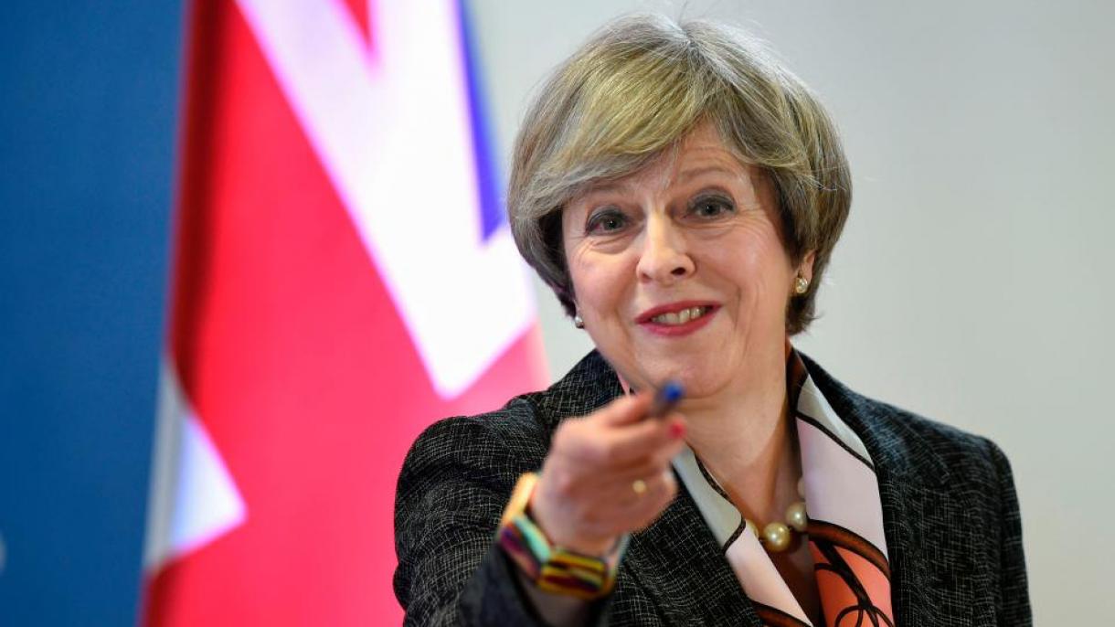 Theresa May advertiu que as negociações do Brexit serão difíceis