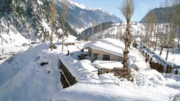 پاکستان کے شمالی علاقہ جات میں شدید برفباری، پندرہ سالہ ریکارڈ ٹوٹ گیا
