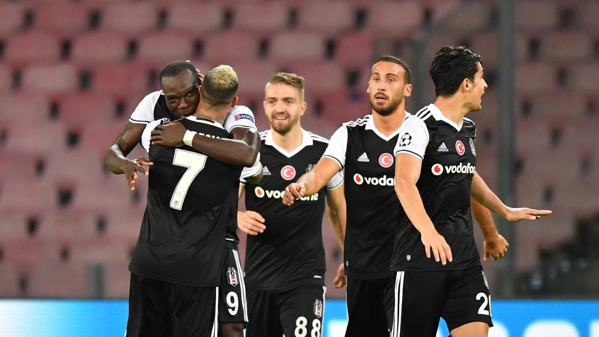 Beşiktaş derrota 3-2 en visita al Nápoles