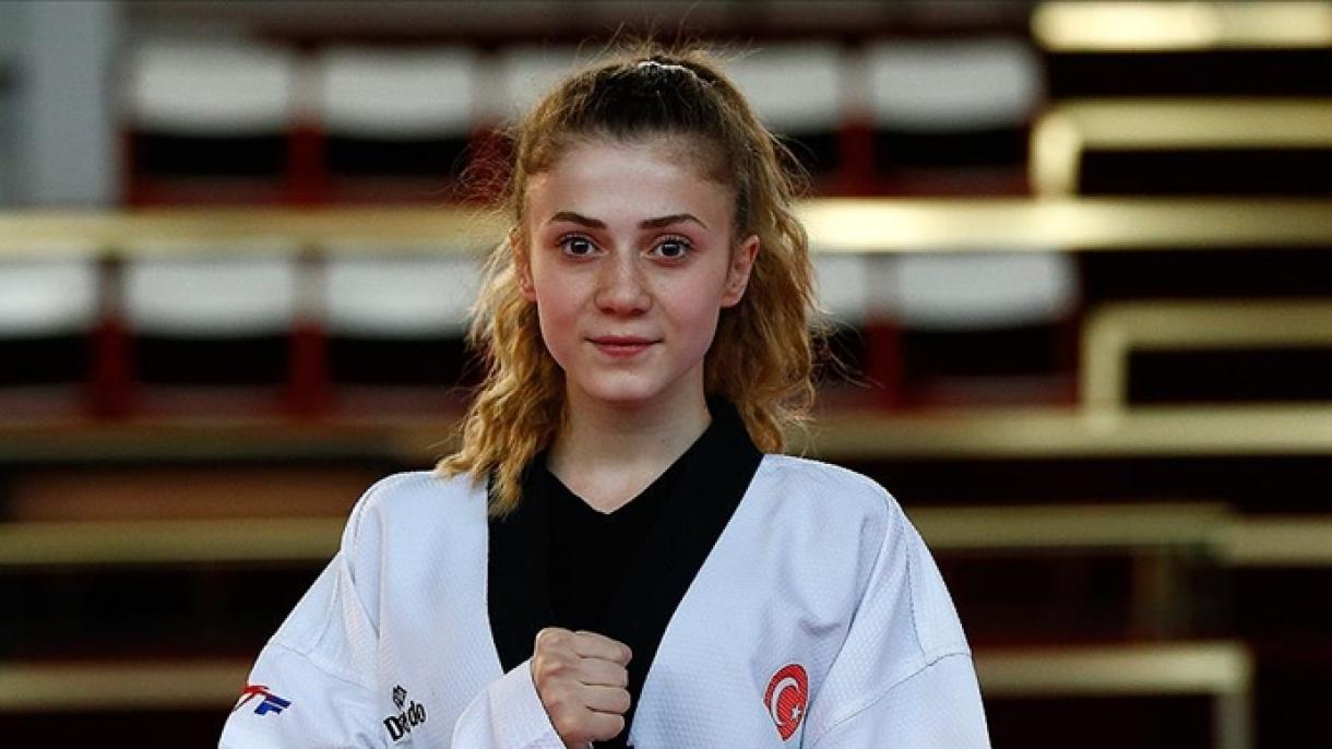Merve Dincel gana medalla de oro en taekwondo al derrotar a su rival española