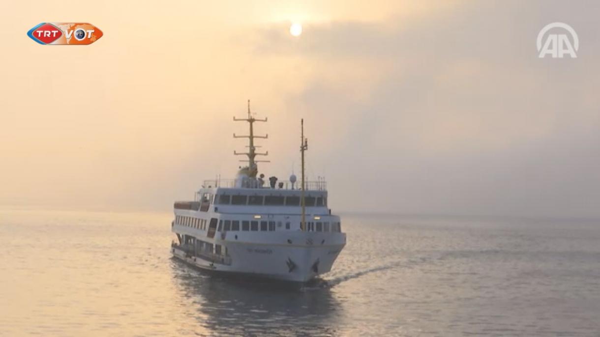 مه غلیظ سفرهای دریایی در استانبول را مختل کرد