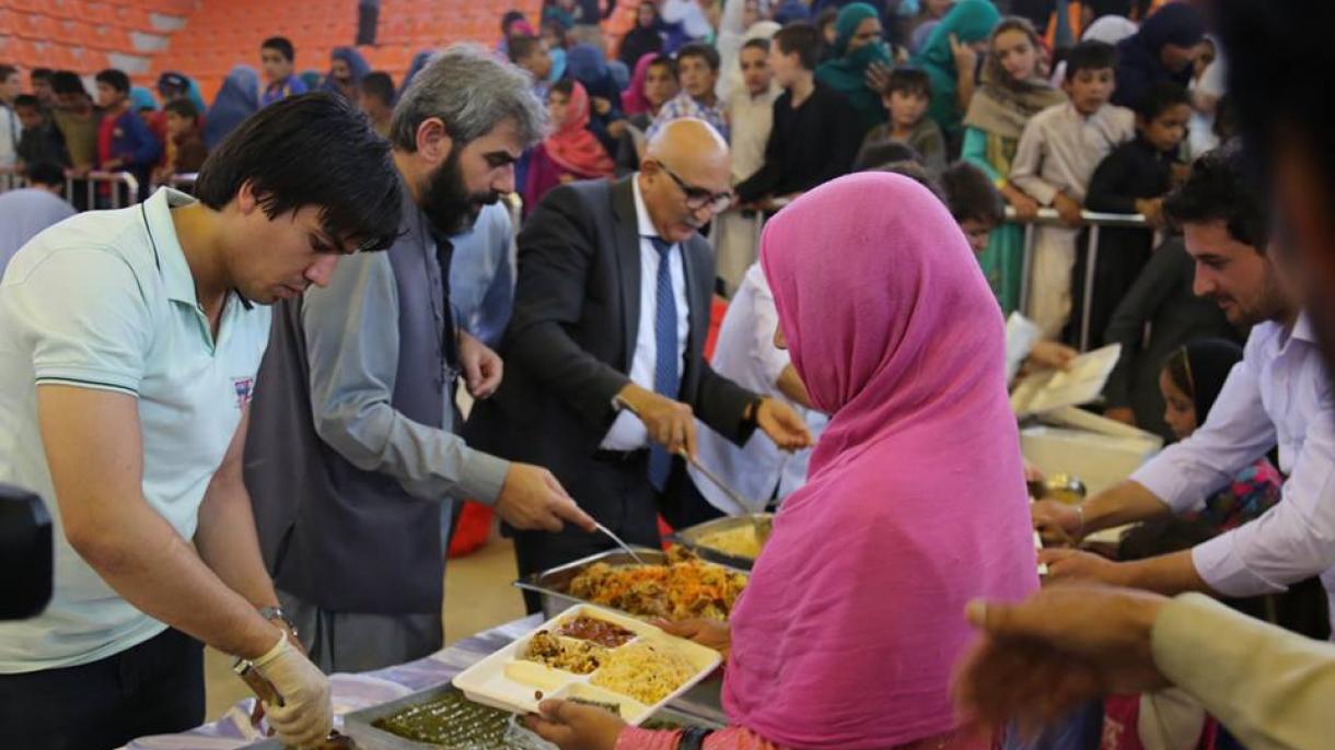 تیکا درریاست عمومی تربیت بدنی وسپورت افغانستان به خانواده های مستمندان افطارداد