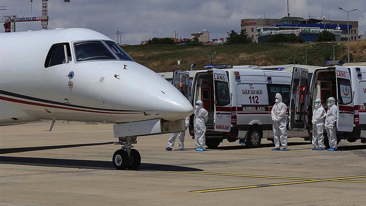 土耳其继续用医疗救护飞机将北塞新冠患者运送回国治疗