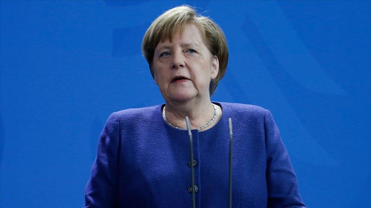 Merkel: "Lutarei por um Brexit ordenado até 29 de março"