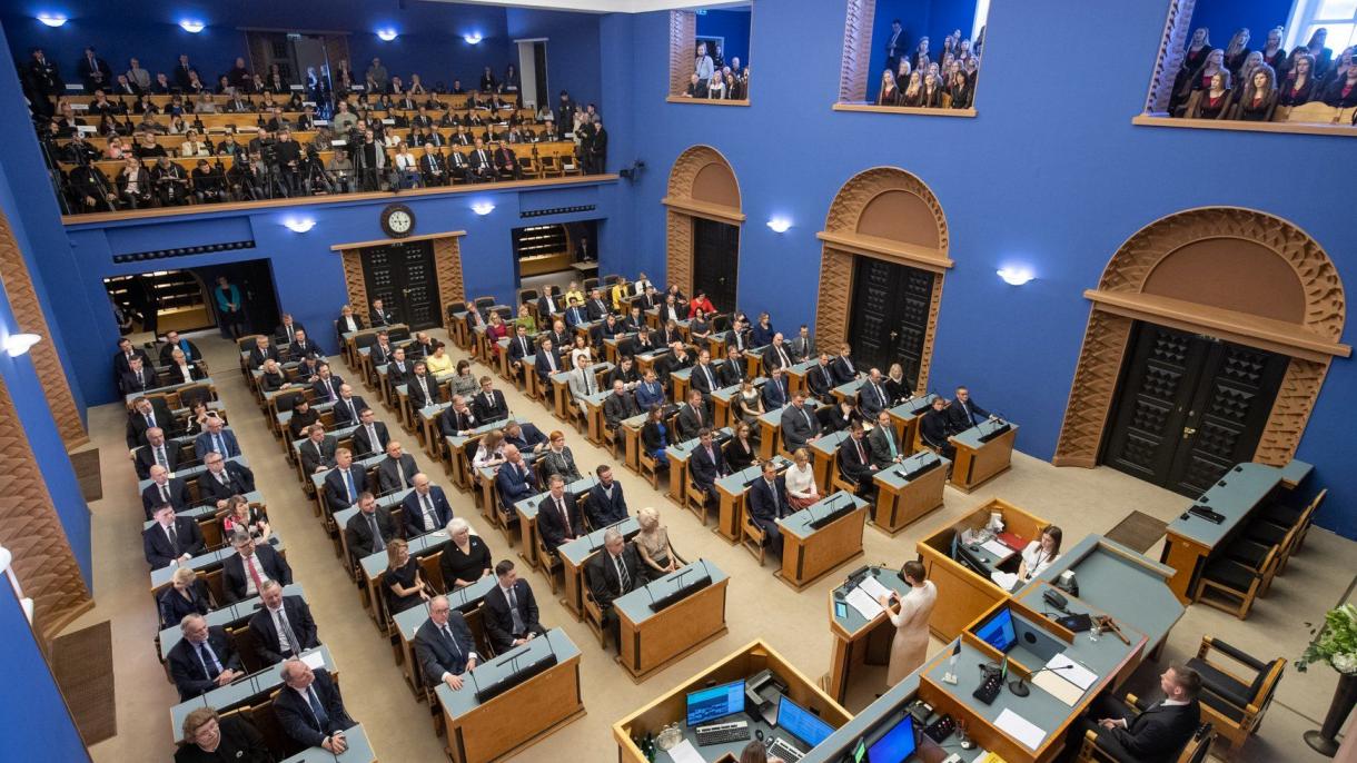 Êstoniya (Эстония) parlamentınıñ Rusiyä qararı