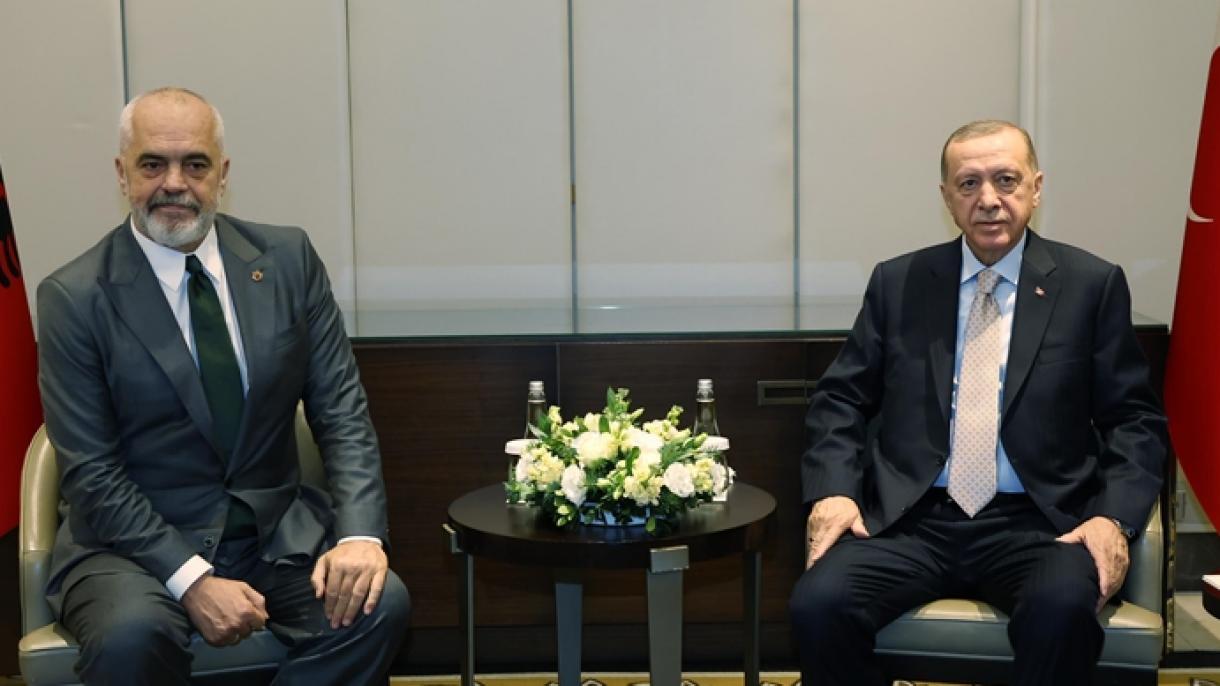 دیدار و گفت‌وگوی اردوغان و ادی راما در ویلینوس