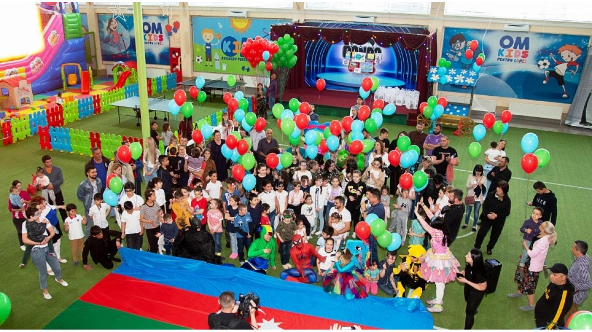 Moldova azərbaycanlıları uşaqları sevindirdi