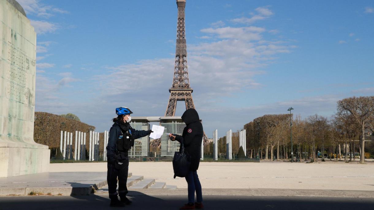 En Francia se levanta la obligación de máscaras y el  toque de queda