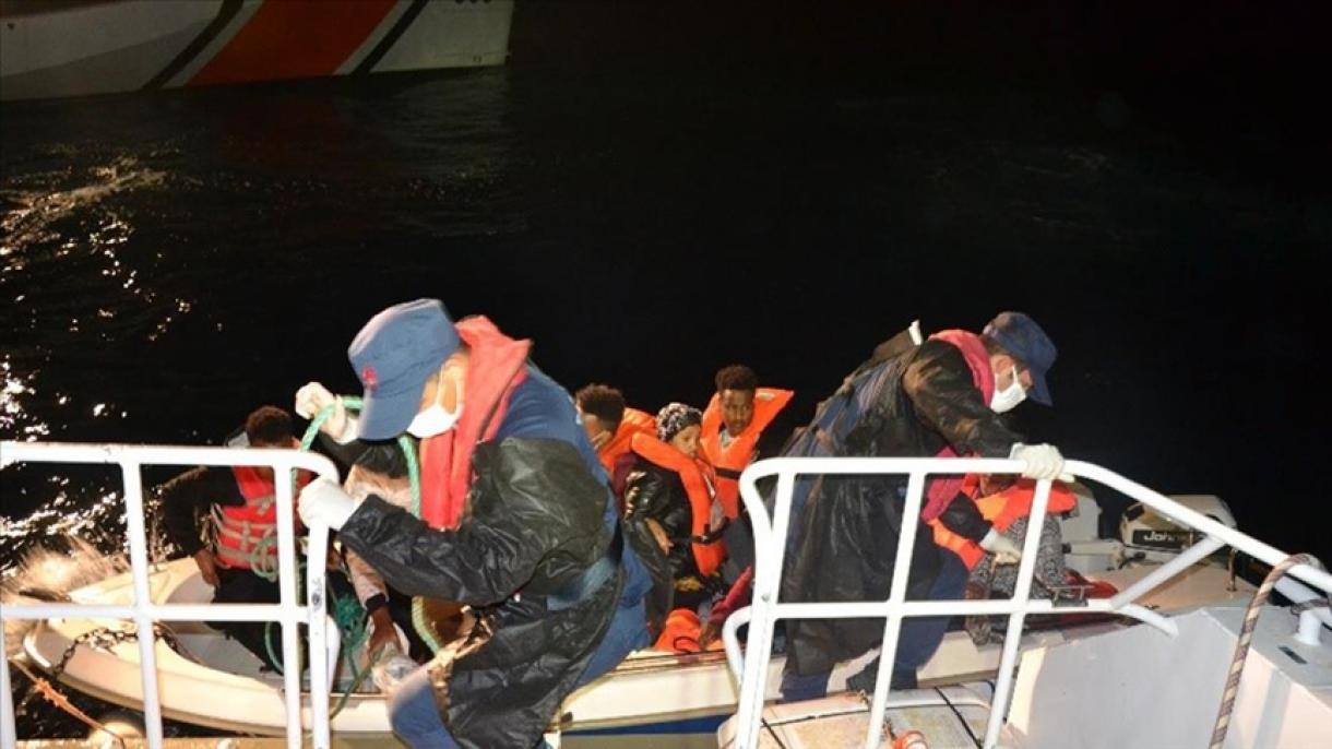 نجات هشت پناهجو از خطر غرق شدن در بالیک‌اسیر