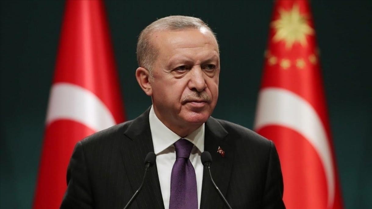 Президент Р. Т. Эрдоган 23 -  Апрель улуттук эгемендик жана балдар майрамы менен куттуктады