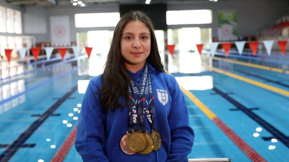 مدال طلا از شناگر نوجوان ترکیه