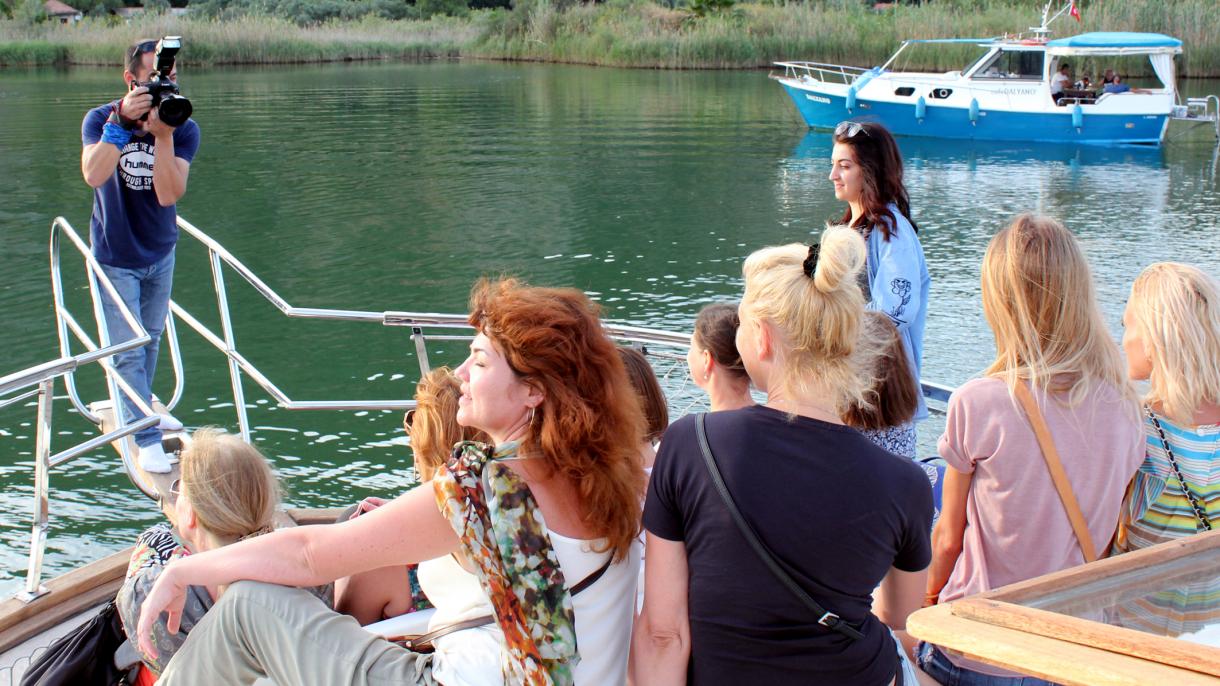Representantes de agencias de viajes rusos recorren las regiones turísticas en Muğla