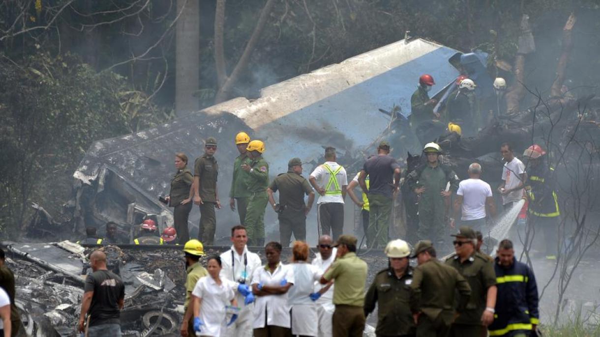 Cuba recupera uma caixa preta "em bom estado" do avião acidentado