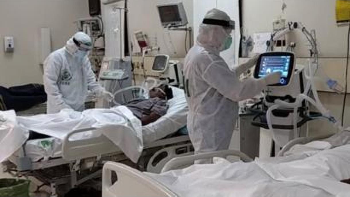 پاکستان میں کورونا کے یومیہ مریضوں کی تعداد میں گراوٹ کا عمل جاری