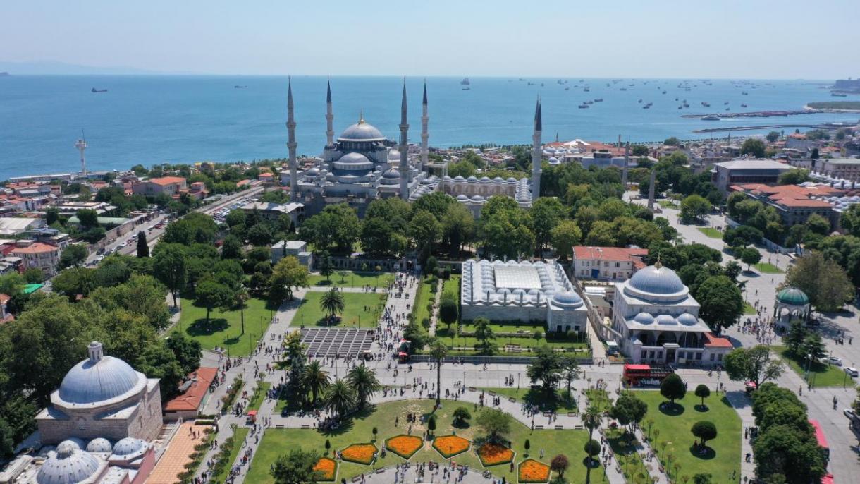 ایستامبول شهرینه ۹ آی‌دا ۱۳ میلیون‌دان کؤپ توریست گلدی