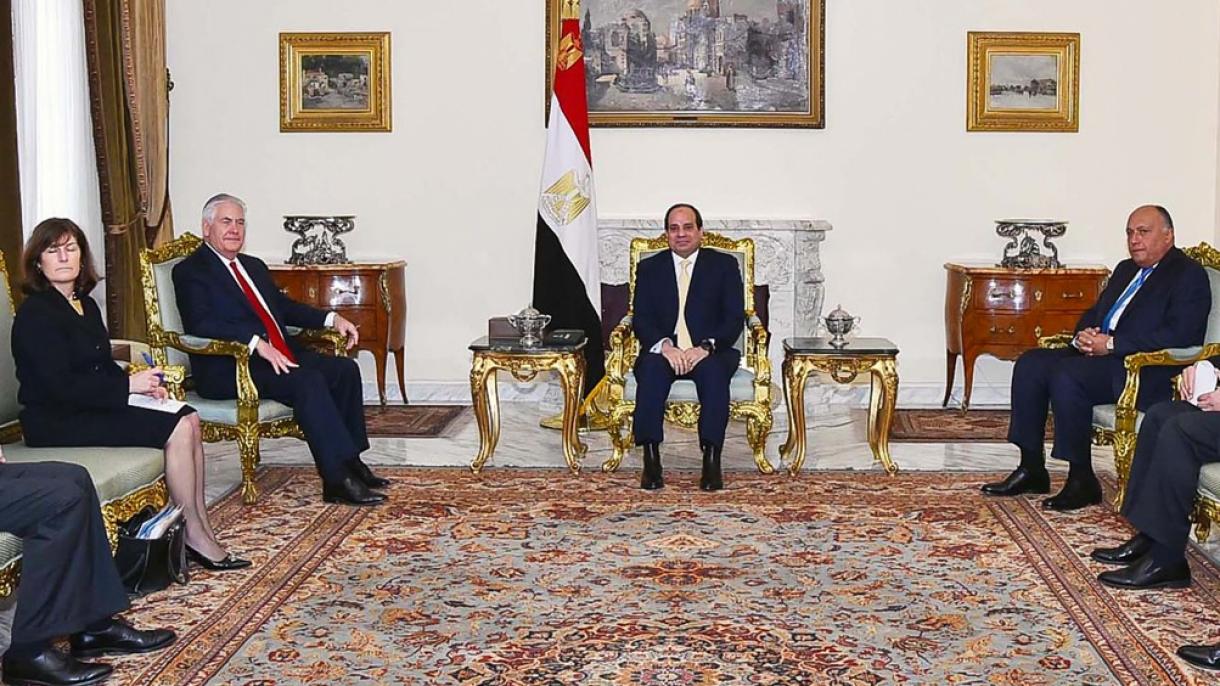 Se entrevistan en el Cairo el presidente egipcio As-Sisi y el secretario de Estado estadounidense