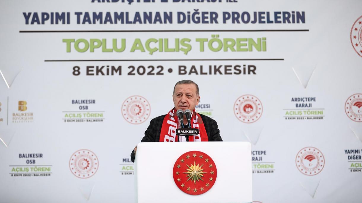 Erdogan: “Los actores de la economía global recomiendan el programa económico que implementamos”